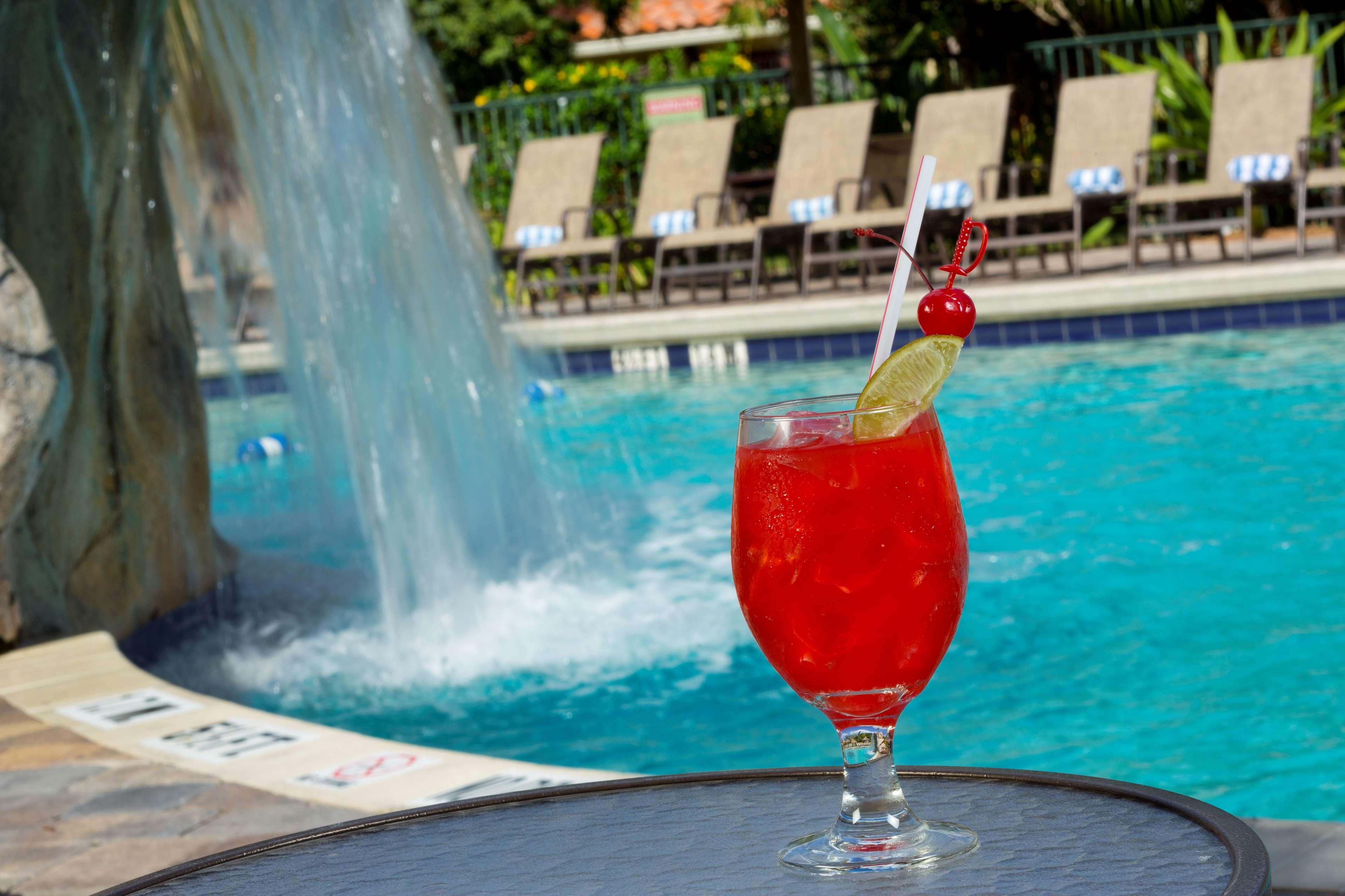 Doubletree By Hilton Hotel Orlando At Seaworld Williamsburg Екстериор снимка