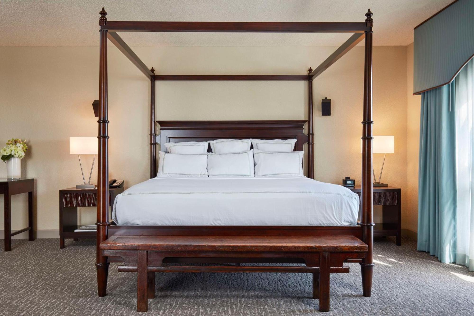 Doubletree By Hilton Hotel Orlando At Seaworld Williamsburg Екстериор снимка