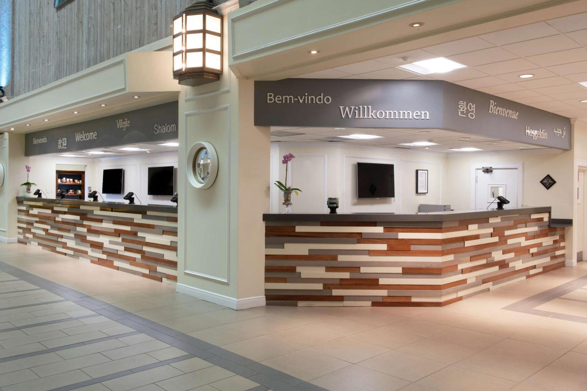 Doubletree By Hilton Hotel Orlando At Seaworld Williamsburg Екстериор снимка